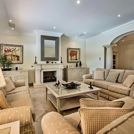 Sleeps 10 Pool Air Con Wifi * Quinta do Lago